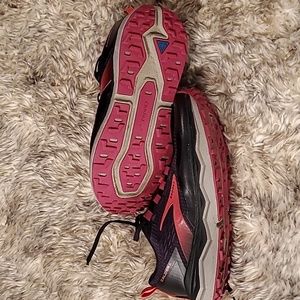 Brooks, Size 10, Black/fuchsia/purple